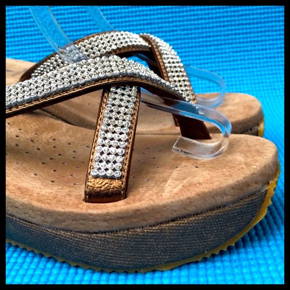 🔥EUC🔥Volatile Bronze & Rhinestone Strap Sandals - Picture 3 of 10